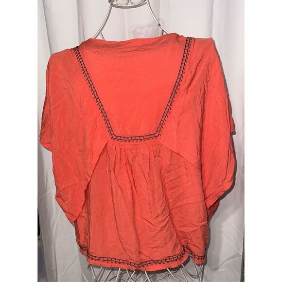 Beautiful Altar’d State, size large, short sleeve, red/orange blouse w/ blue sti - Picture 3 of 3
